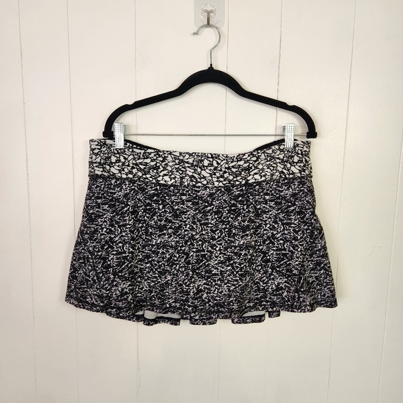 Lululemon Circuit Breaker Skirt Iced Wave White Black Ice Breaker Black Size 12 - Picture 6 of 9
